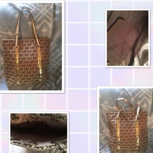 Michael Kors signature logo sequence tote